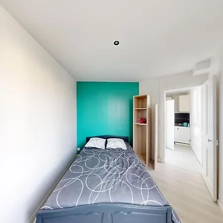 F2 Graville Apartment